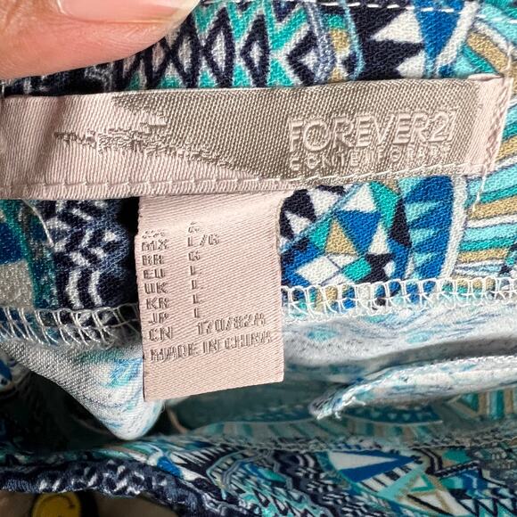 Forever 21 Blue Green Aztec Print Flat Front Side Zip Shorts Women's Size Large - Picture 6 of 6